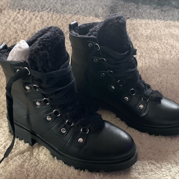 NIB Never worn!  NINE WEST WEATON 3 Ladies black ankle boots!  Size 8. - Picture 11 of 11